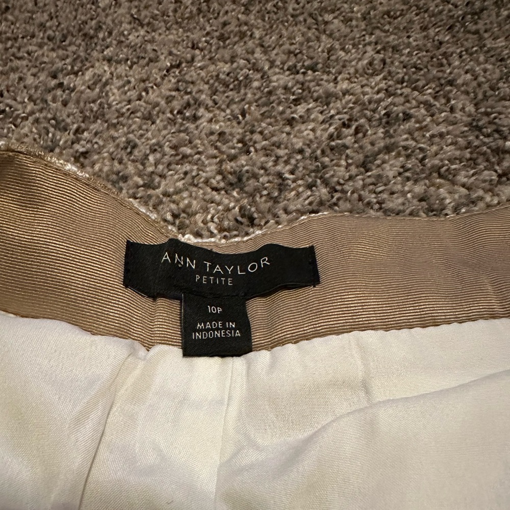 Ann Taylor White & Tan Tweed Plaid High Rise Shorts - Size US 10P - Picture 2 of 5
